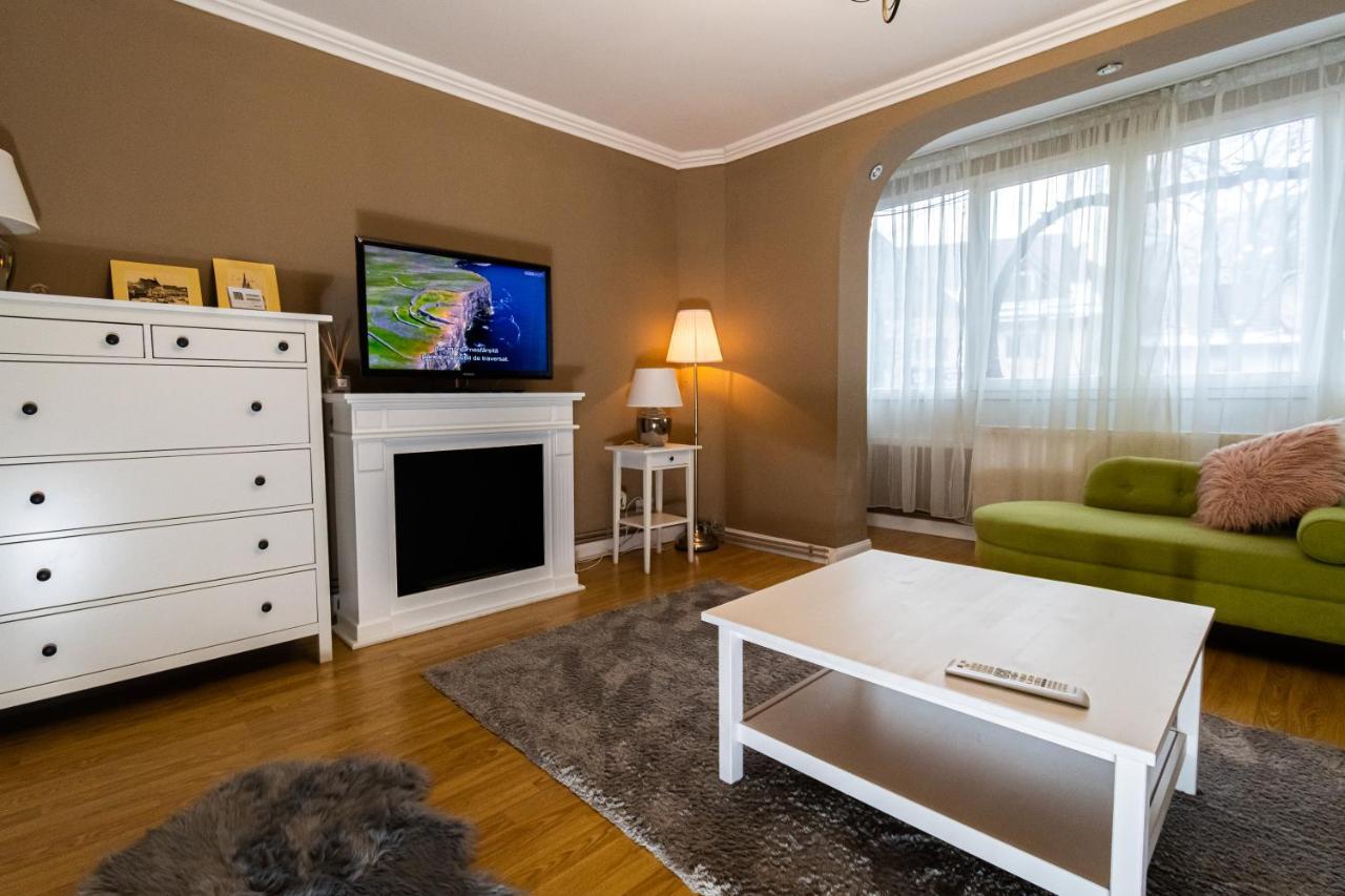 布拉索夫Central Apt. Near Afi Mall, 5 Mins To The Old Town By Car公寓 外观 照片