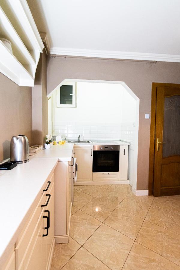 布拉索夫Central Apt. Near Afi Mall, 5 Mins To The Old Town By Car公寓 外观 照片