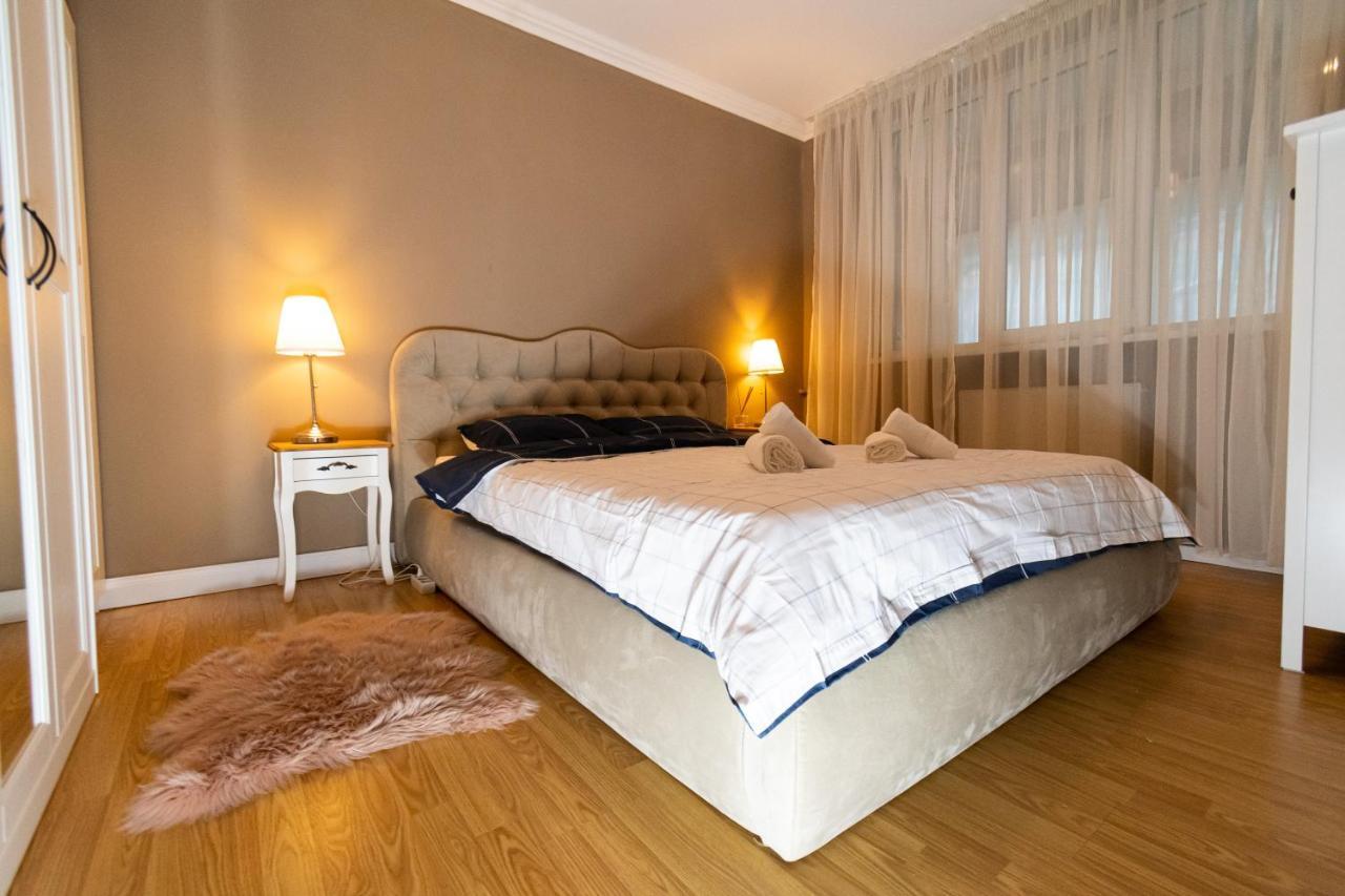 布拉索夫Central Apt. Near Afi Mall, 5 Mins To The Old Town By Car公寓 外观 照片
