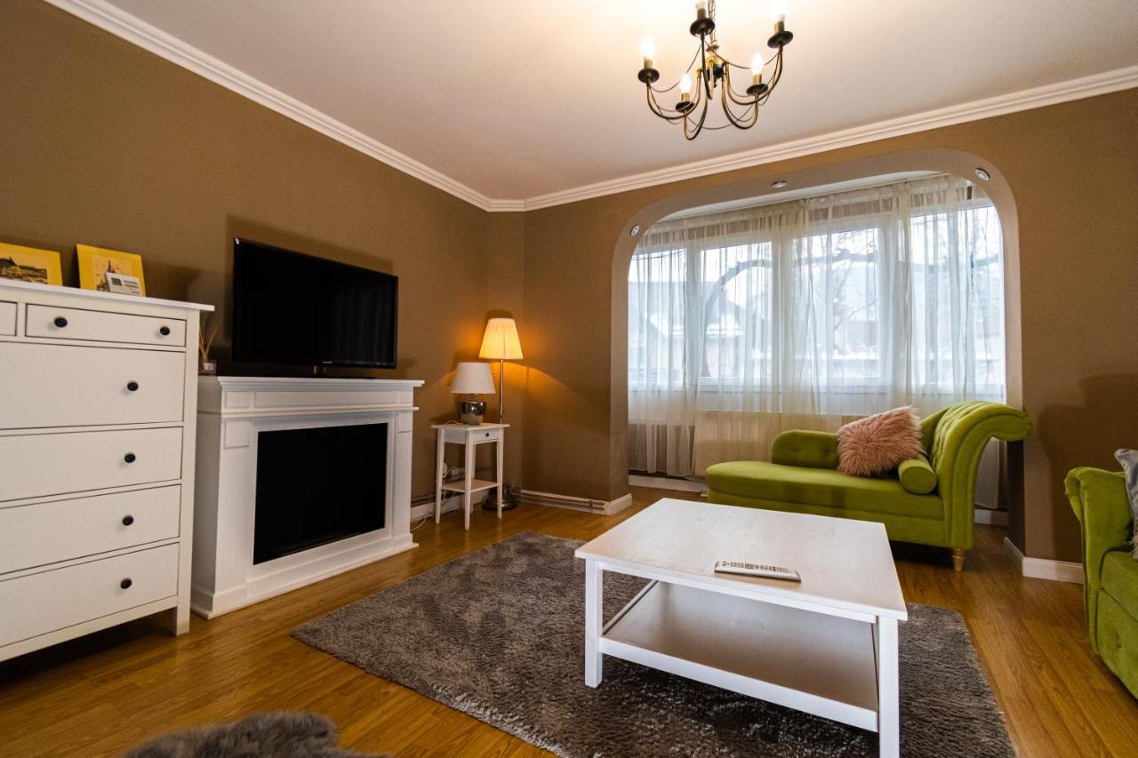 布拉索夫Central Apt. Near Afi Mall, 5 Mins To The Old Town By Car公寓 外观 照片