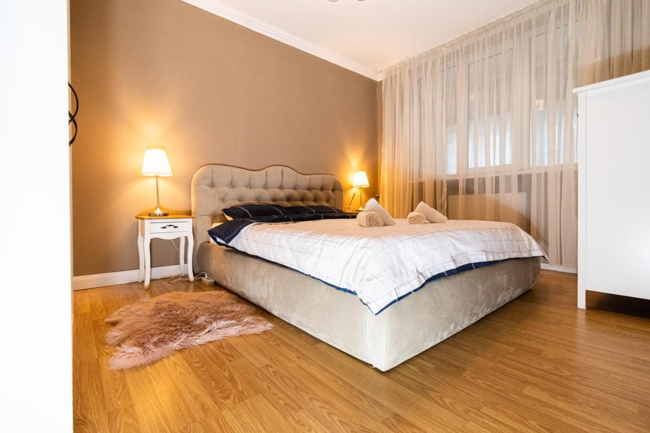 布拉索夫Central Apt. Near Afi Mall, 5 Mins To The Old Town By Car公寓 外观 照片