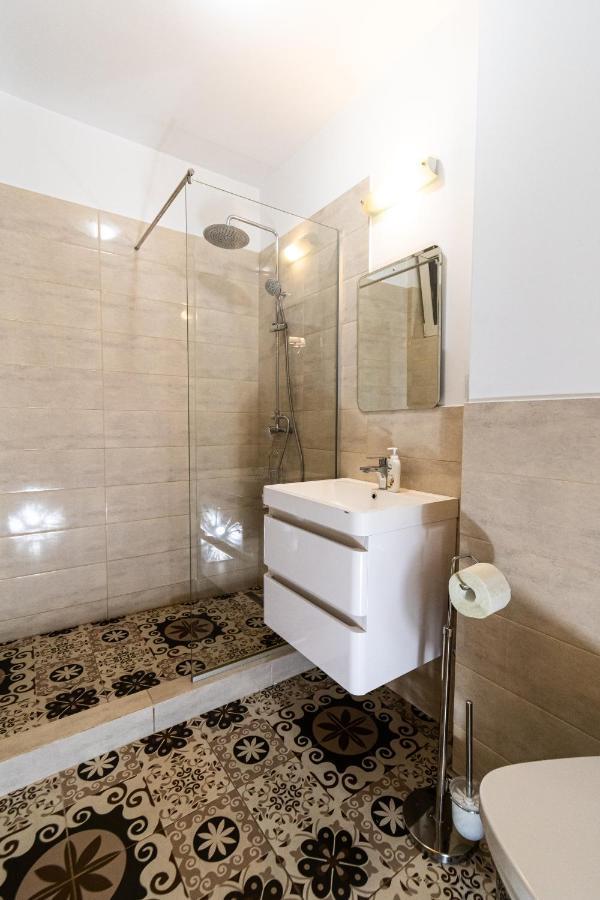 布拉索夫Central Apt. Near Afi Mall, 5 Mins To The Old Town By Car公寓 外观 照片